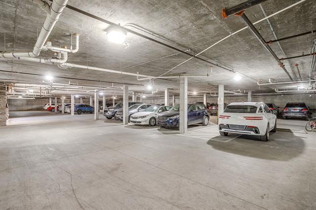 Building Photo - 2800 Sandage Ave