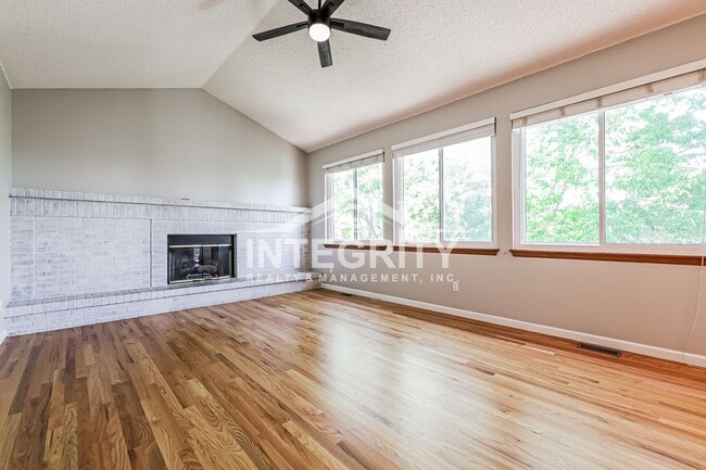 Building Photo - 11536 Briarwood Ln