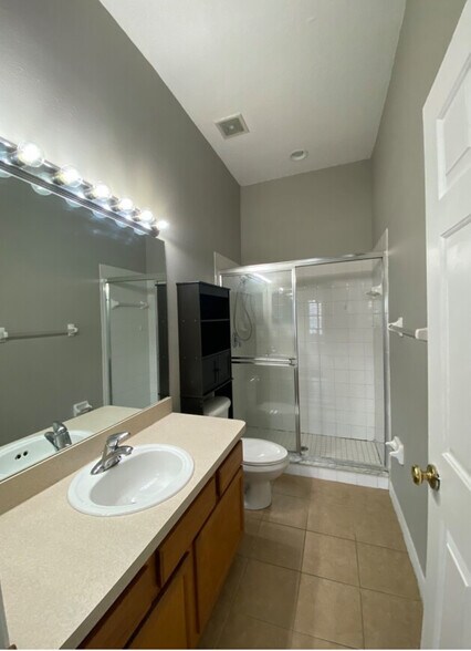 Building Photo - 5308 61st Ter N