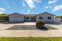 Building Photo - 9978 SW 152nd Terrace