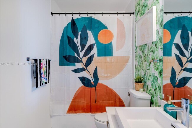 Building Photo - 151 SE 1st St