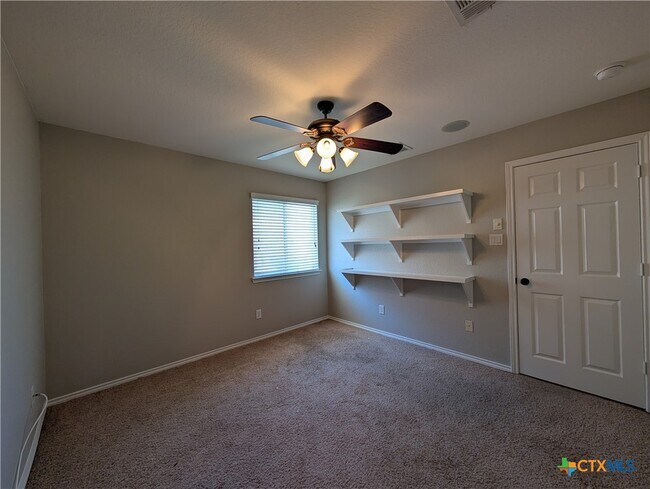 Building Photo - 2937 Post Oak Cir