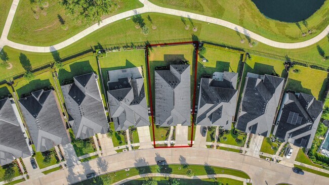 Building Photo - 1719 Delta Oaks Dr