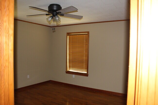 Building Photo - 185 Luther Davis Rd