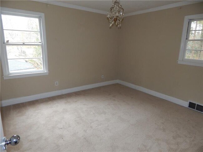 Building Photo - 2678 Green Meadows Ln NE
