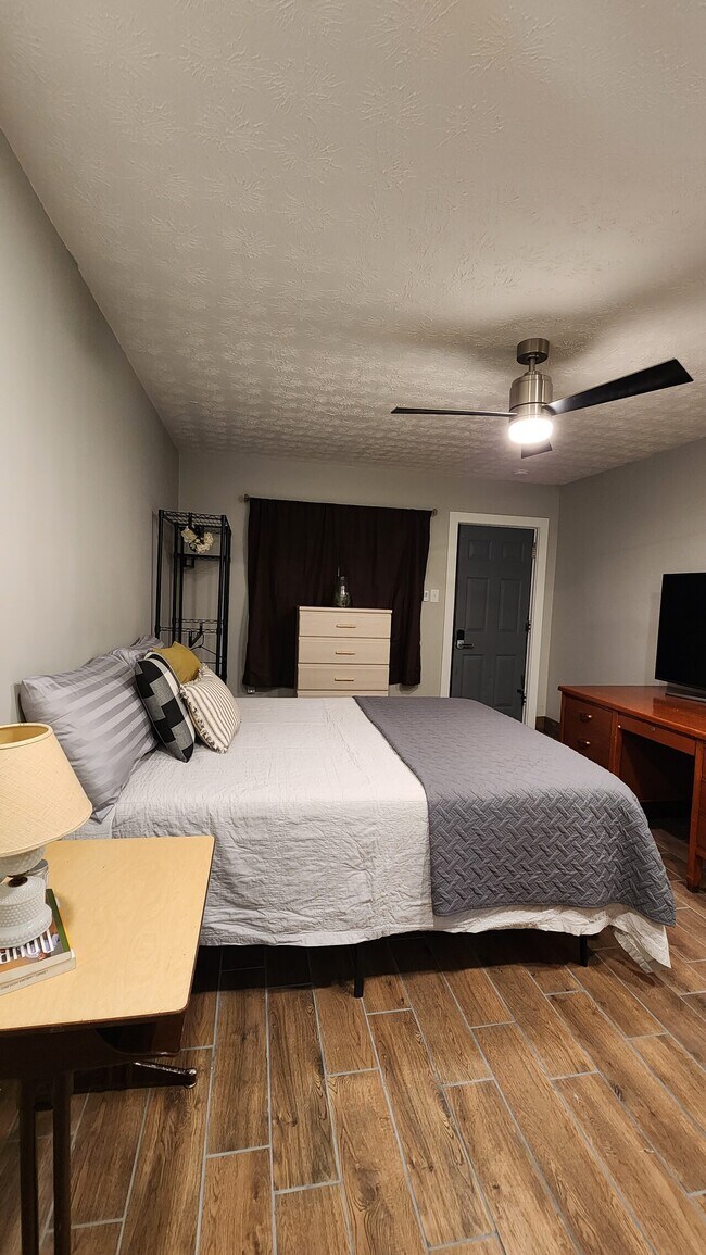 The Cottages at Mink Place 480 Mink Pl Abingdon VA 24210 Apartment