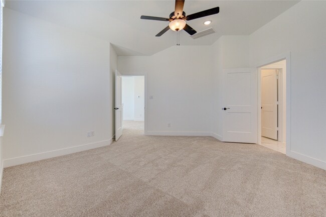 Building Photo - 1419 Shaded Rock Dr