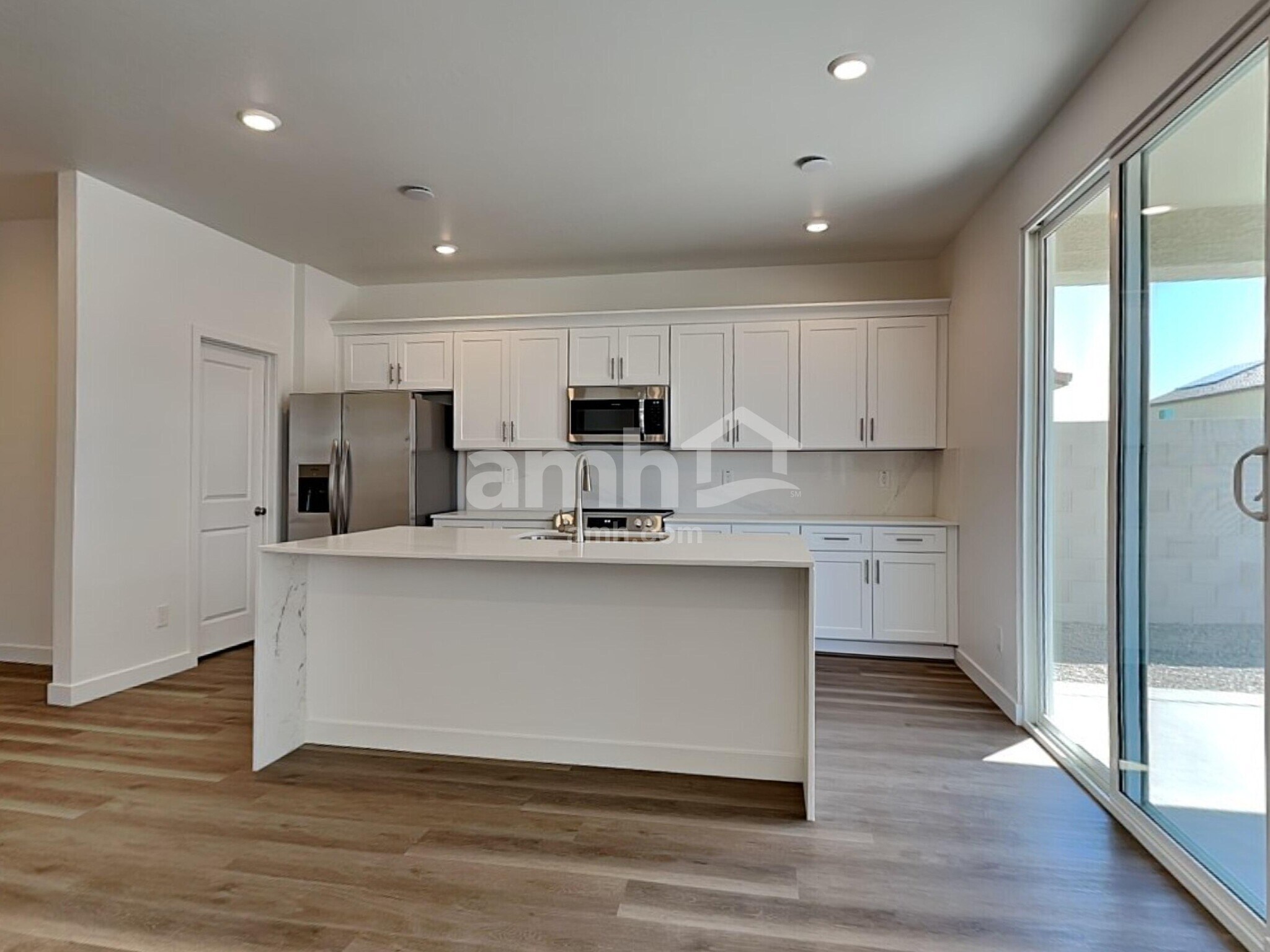 Building Photo - 20177 W Thomas Rd