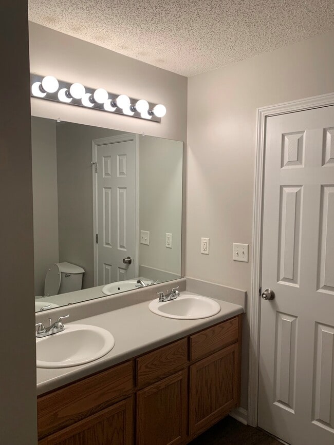 Building Photo - 205 Timber Wolf Trail