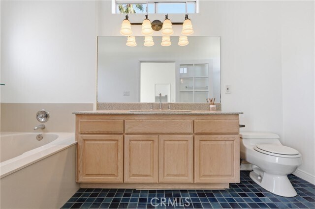 Building Photo - 200 N Catalina Ave