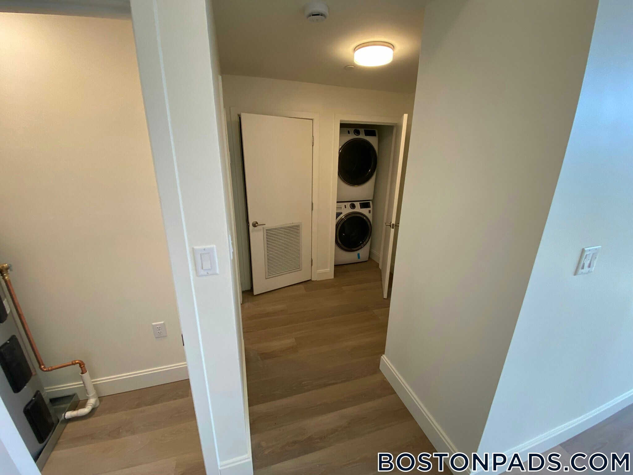 Building Photo - 1079 Commonwealth Ave