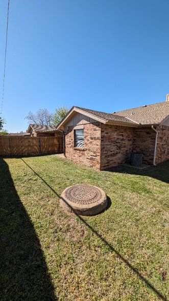 Building Photo - 7124 NW 115th St