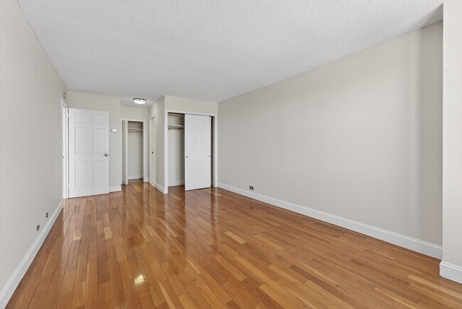 Building Photo - 151 Tremont St