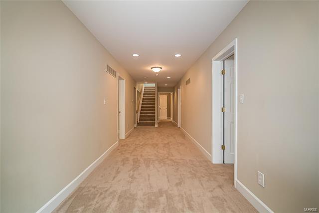 Building Photo - 817 Gray Friar Dr