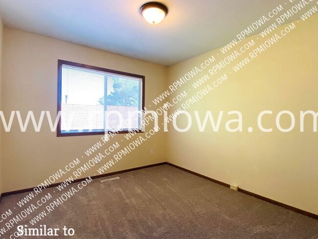 Building Photo - 1511 N Dakota Ave