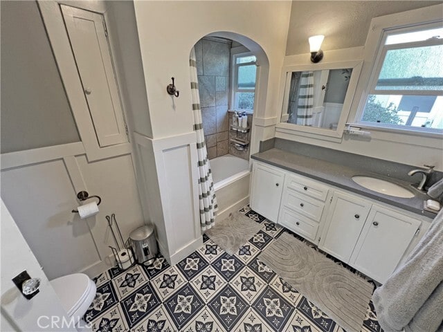 Building Photo - 502 E J St