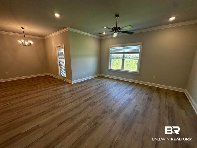 Building Photo - 10162 Lamonica Ln