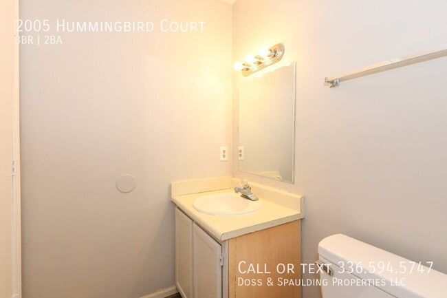 Building Photo - 2005 Hummingbird Ct