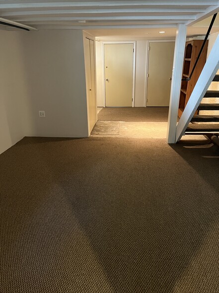 Semi-finished basement perfect for home office or playroom - 136 N Green St