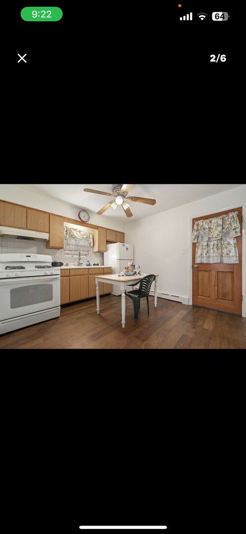 Building Photo - 11338 S King Dr