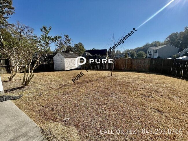 Building Photo - 111 Concord St