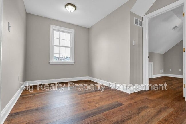 Building Photo - 364 Prospect Ave
