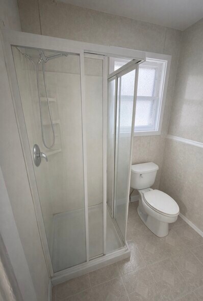 Building Photo - 372 North St