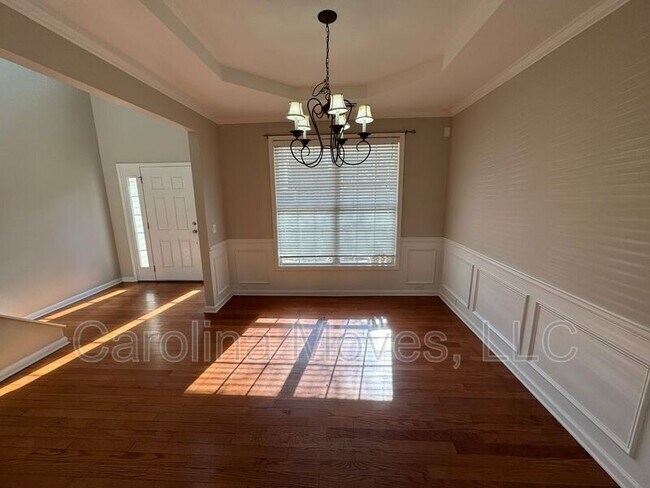 Building Photo - 104 Shairpin Ln