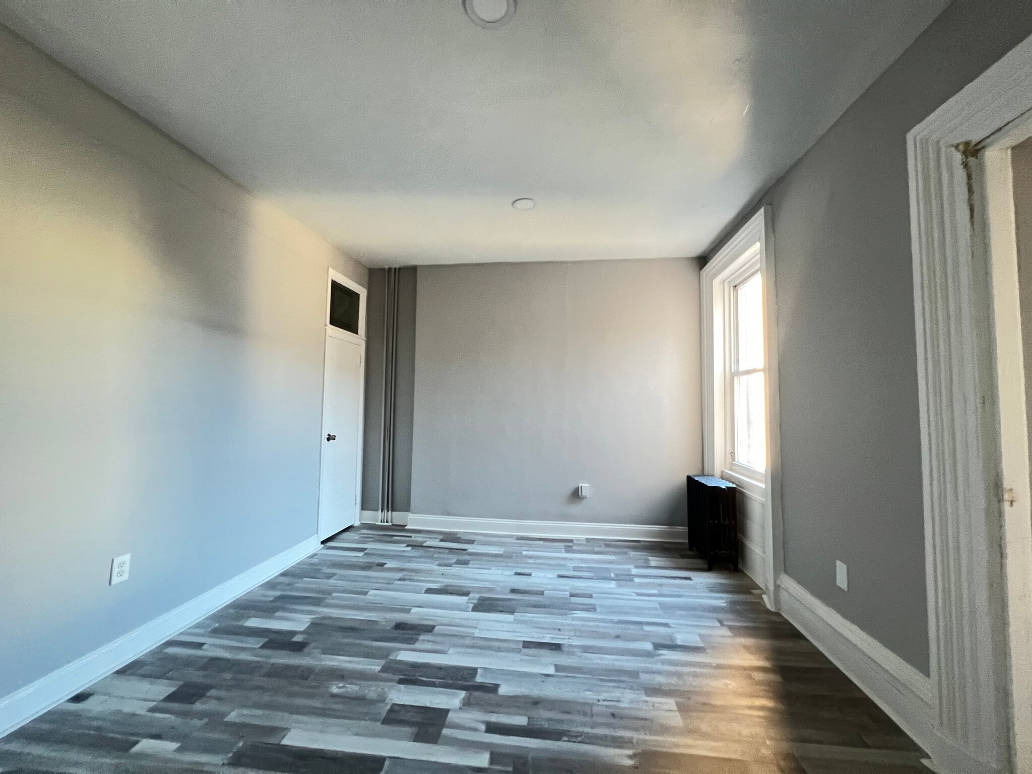 Unit 1 - 86 Irving St