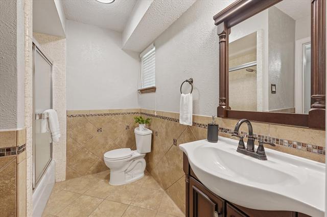 Building Photo - 5429 Enderly Pl