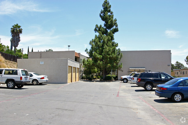 Building Photo - Sunglen Vista