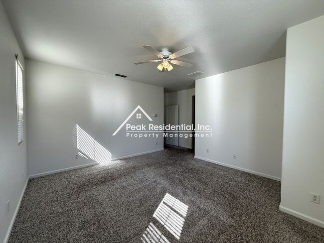 Building Photo - A Beautiful 3bd/2.5ba North Natomas Home with 2-Car Garage!