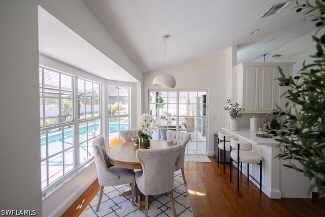 Building Photo - 386 Ashbury Way