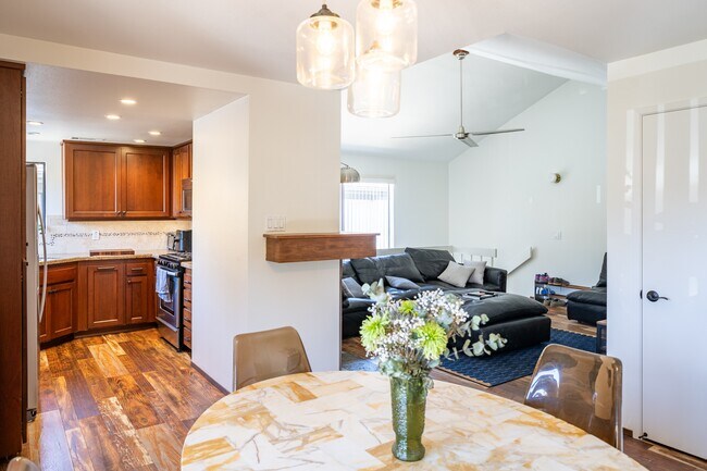 Building Photo - 3459 Reynard Way