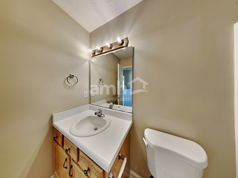 Building Photo - 4319 Armitage Dr