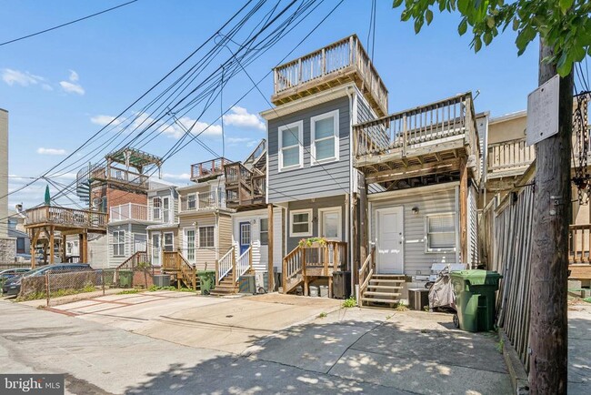Building Photo - 1228 Patapsco St