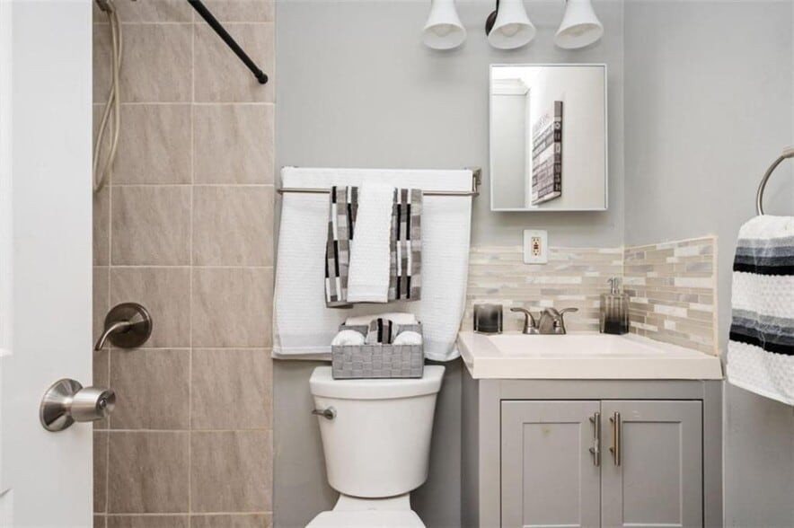 Building Photo - 3479 Thompson Dr NW