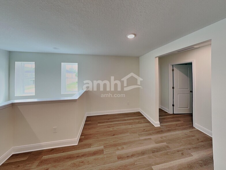 Building Photo - 2526 Feather Crst Dr