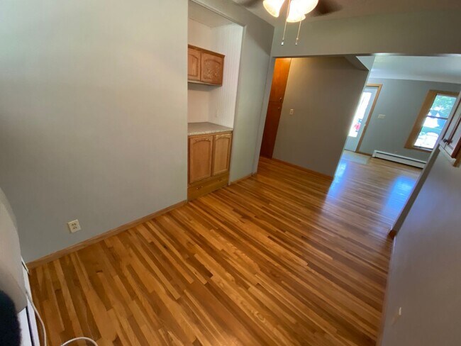 Building Photo - Charming 3-Bed, 2-Bath Home in North Fargo
