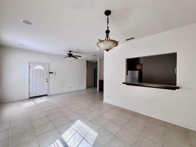Building Photo - 9804 Cantera Ct
