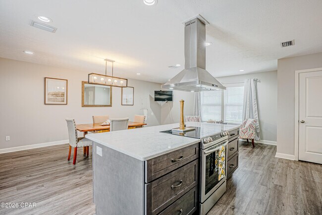 Building Photo - 1112 Colorado Ave