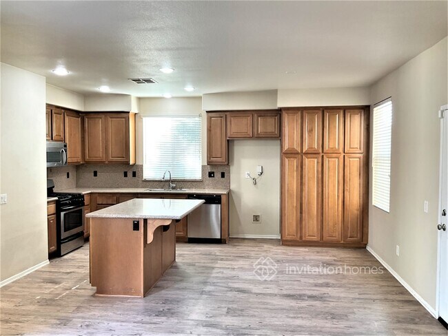 Building Photo - 37201 Galileo Ln