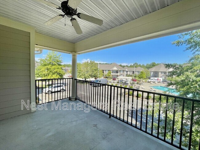 Building Photo - 1931 Dante Ln