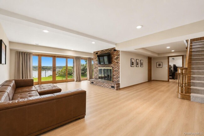 Building Photo - 9 Kanes Ln