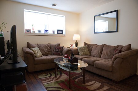 Primary Photo - 913 Vattier St