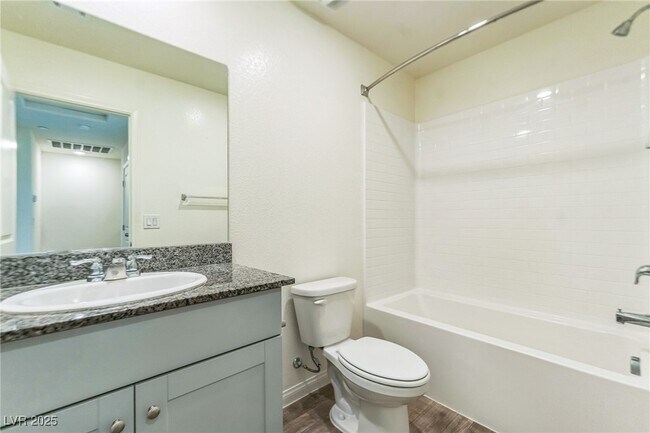 Building Photo - 4242 Lunar Cyn Ave