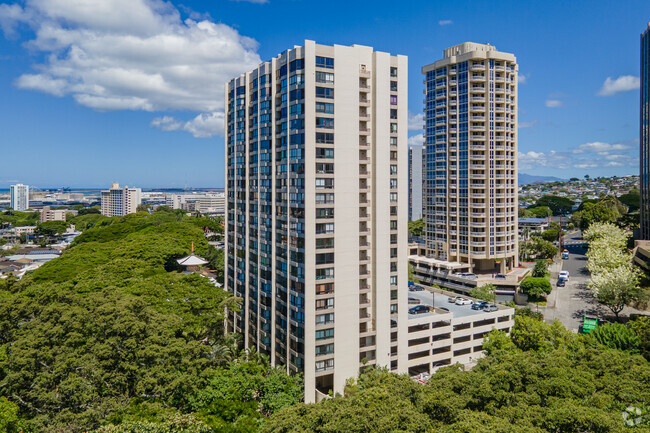 Primary Photo - Nuuanu Brookside