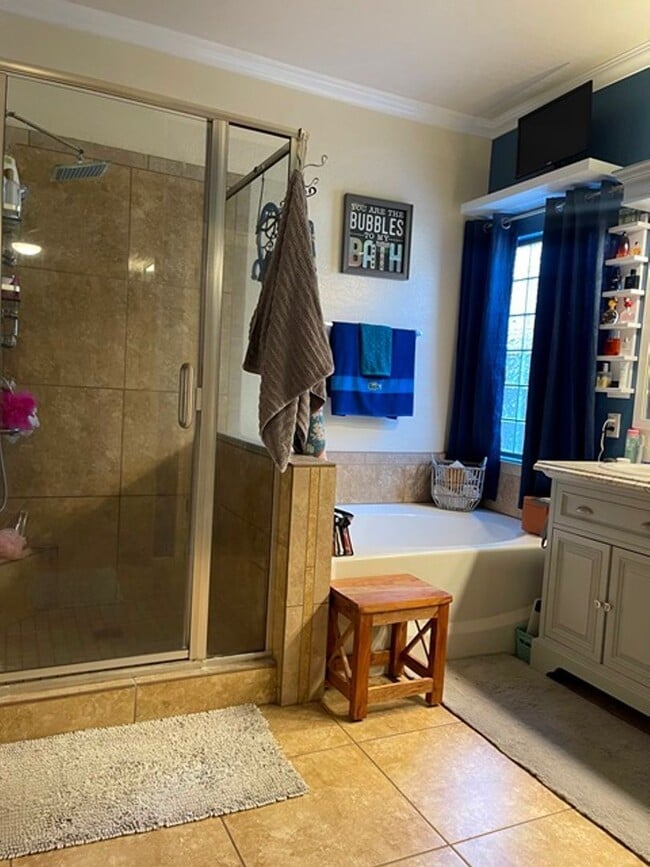 Building Photo - 3601 N 129th Ave