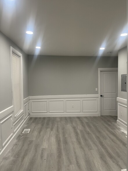 Building Photo - 605 Madison Ave