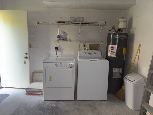 Building Photo - Spacious 2 bedroom, 2 bathroom home